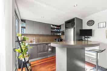 8/224 Jackson Street, Petone