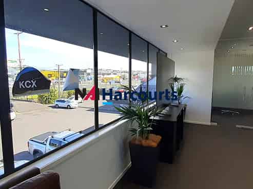 Premium Office Wairau Road