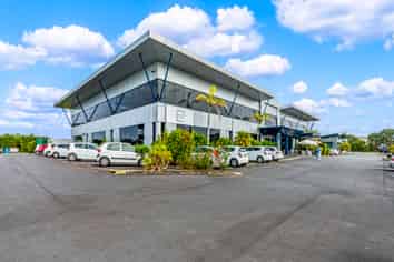 Standalone Building 1300 sqm tenancies