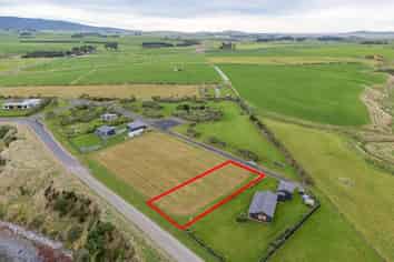 32 Tamatea Street, Pahia