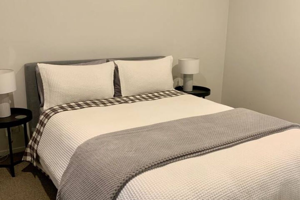 Large Furnished Apartment - Short Term to Nov 2025 - Prikaz 6