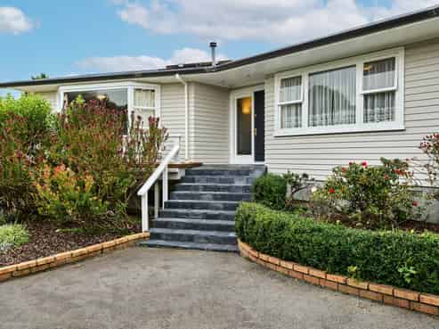 32 Wai-iti Crescent, Woburn
