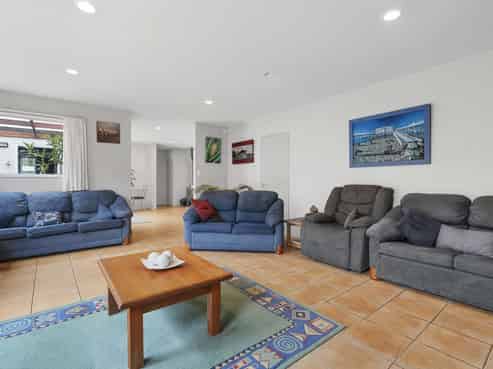 25 Kenwyn Drive, Carterton
