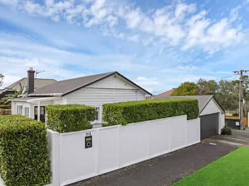 1/10 Merani Street, Narrow Neck