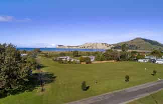 1 Adventure Street, Tolaga Bay