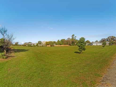 1 Adventure Street, Tolaga Bay