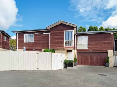 66 Dale Crescent, Pakuranga
