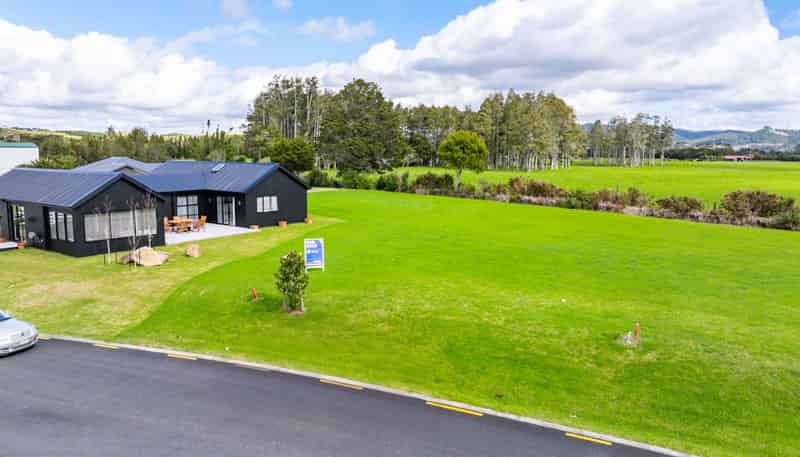 20 Green Estate Drive, Waipu