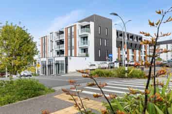 102/19 Rawene Road, Birkenhead