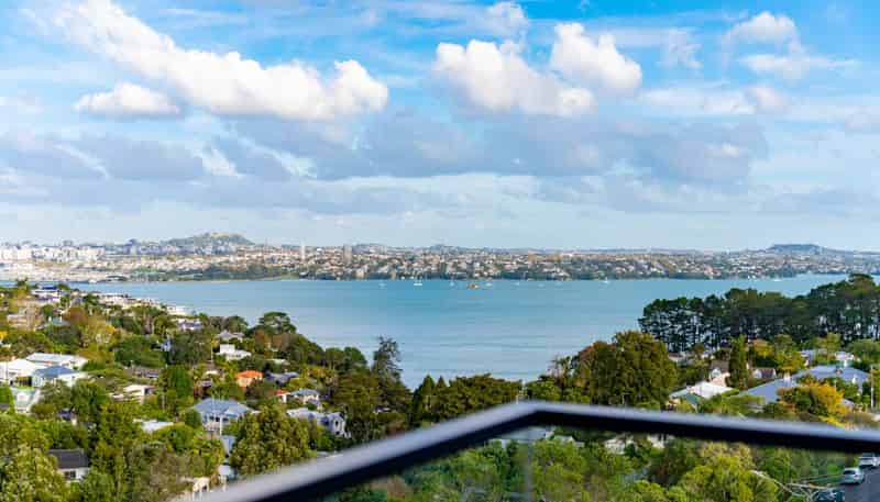 102/19 Rawene Road, Birkenhead