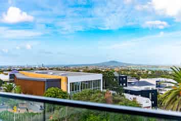 313/19 Rawene Road, Birkenhead