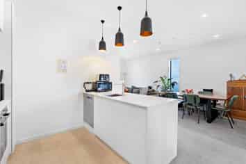 410/19 Rawene Road, Birkenhead