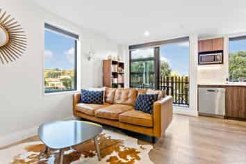 404/22 Library Lane, Albany