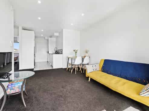 102/4 Richards Avenue, Papatoetoe