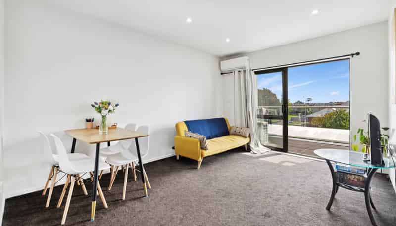 102/4 Richards Avenue, Papatoetoe