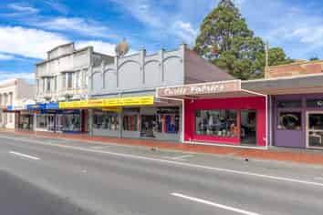 Prime Location Retail Investment!