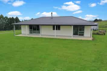 36 Finlays Road, Windsor