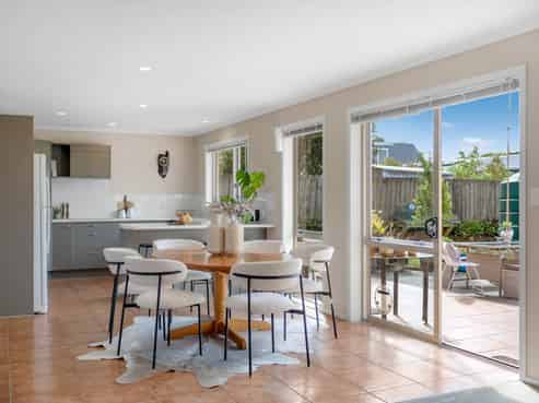 27 Toomer Place, Beachlands