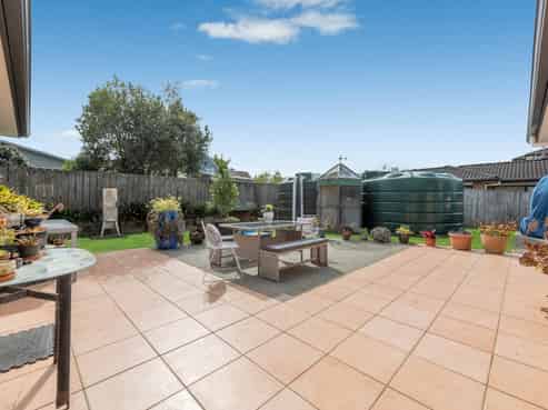 27 Toomer Place, Beachlands