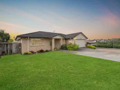 27 Toomer Place, Beachlands