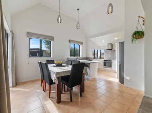 109 Pacific Drive, Fitzherbert