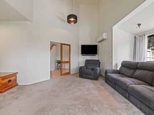 109 Pacific Drive, Fitzherbert
