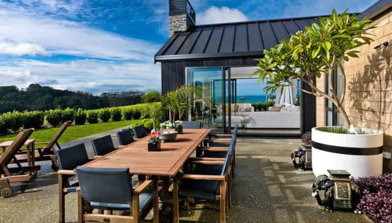 5 Hurihuri Road, Okura