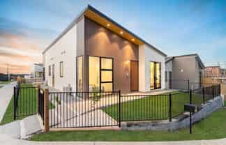 1 Taiororua Avenue, Massey