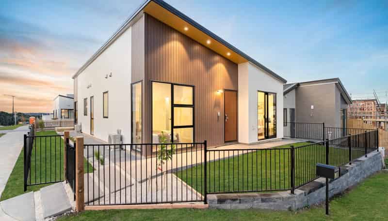 1 Taiororua Avenue, Massey