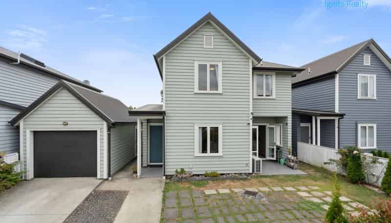 11 Stitchbird Crescent, Papakura