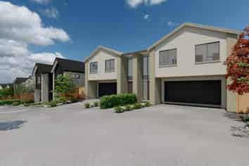 100/ 247 Horsham Downs, Rototuna North