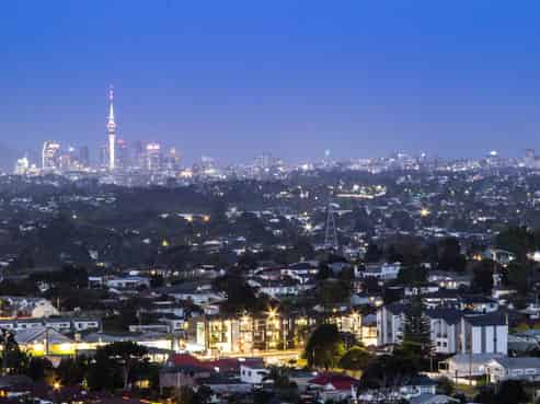 901/8 Waikumete Road, Glen Eden