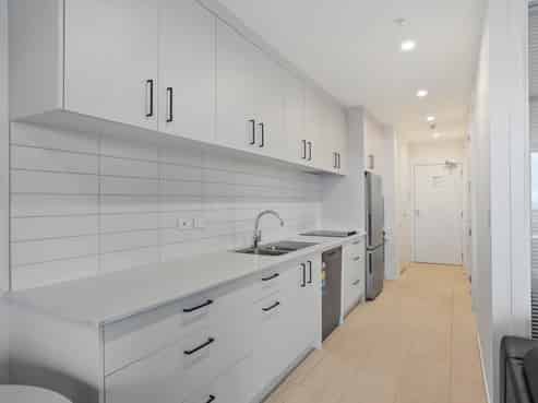 901/8 Waikumete Road, Glen Eden
