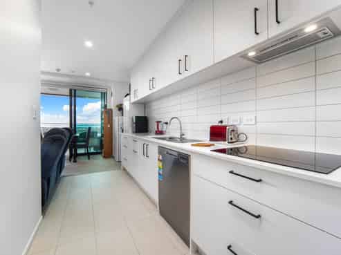 901/8 Waikumete Road, Glen Eden