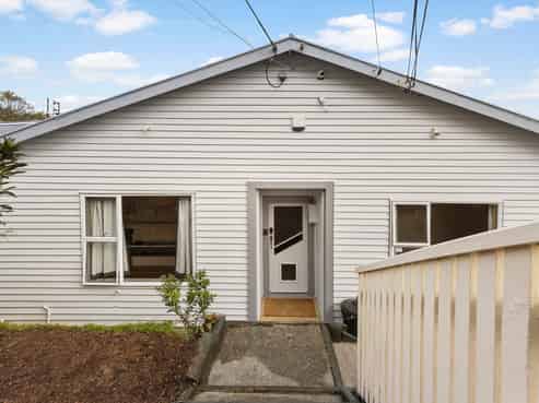 22 Albert Street, Island Bay