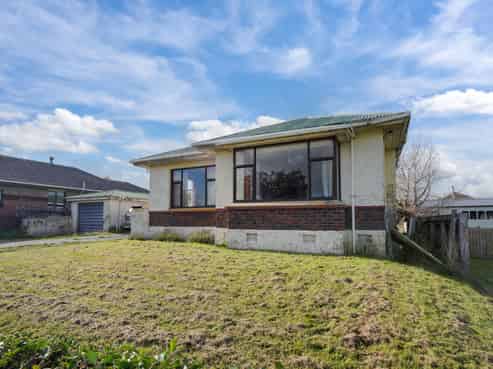 144 Conyers Street, Heidelberg