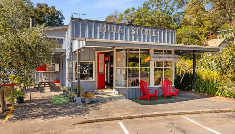 1194 Huia Road, Huia