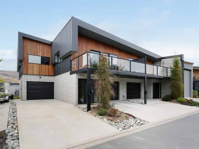 6 Le Mans Grove, Cromwell