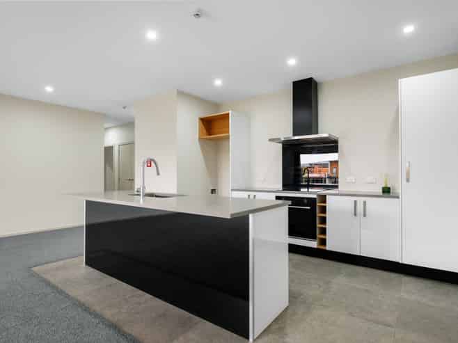 6 Le Mans Grove, Cromwell