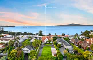 18 Ronaki Road, Mission Bay