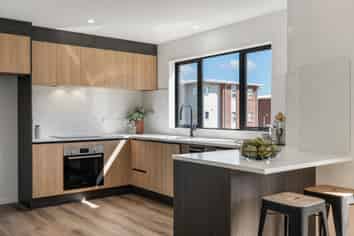 18A Range View Road, Mount Albert
