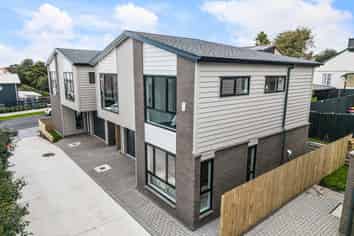 18A Range View Road, Mount Albert