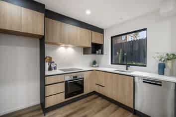 18A Range View Road, Mount Albert