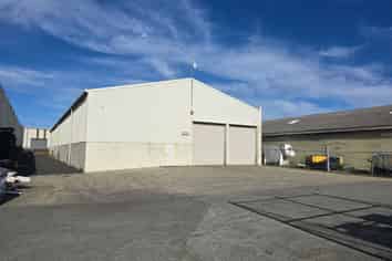 Quality Industrial Warehouse - 780 sqm 