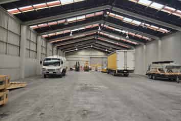 Quality Industrial Warehouse - 780 sqm 