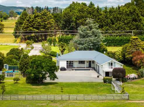 1389 Maraekakaho Road, Longlands