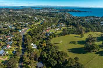 8 Junction Road, Oneroa