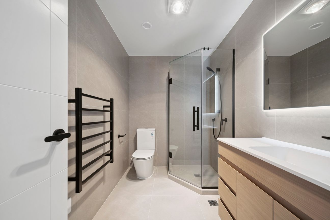 Smart Layouts. Bigger, Better Living - Vista 5