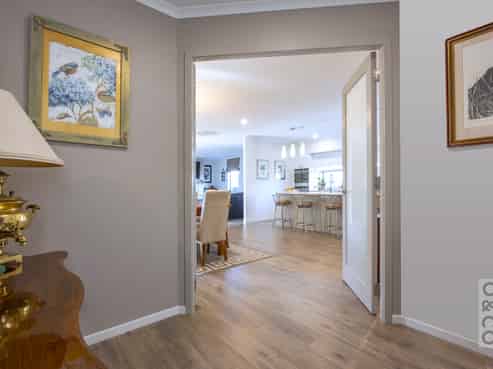 11 Canoe Lane, Riverhead
