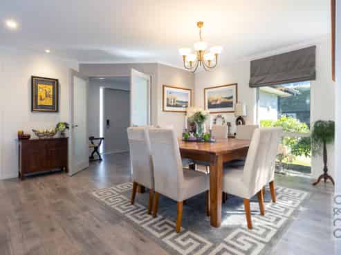 11 Canoe Lane, Riverhead